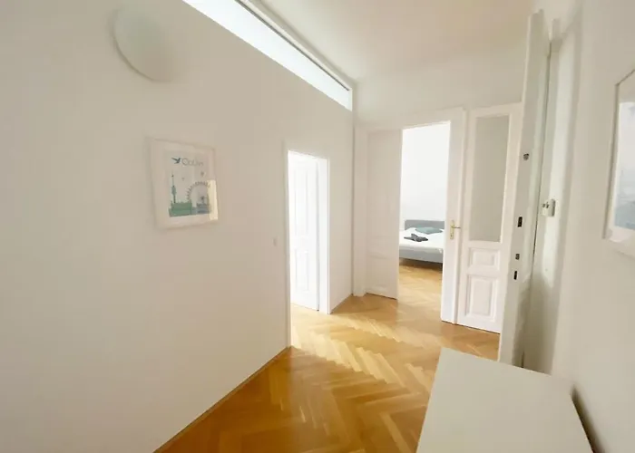 Apartment Modern, Bright, Spacious 3-room-apartment In A Area Of *