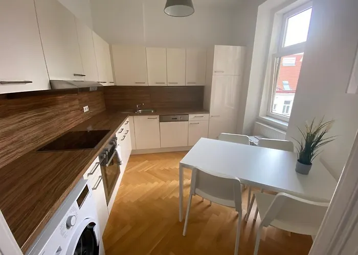 Modern, Bright, Spacious 3-room-apartment In A Area Of *